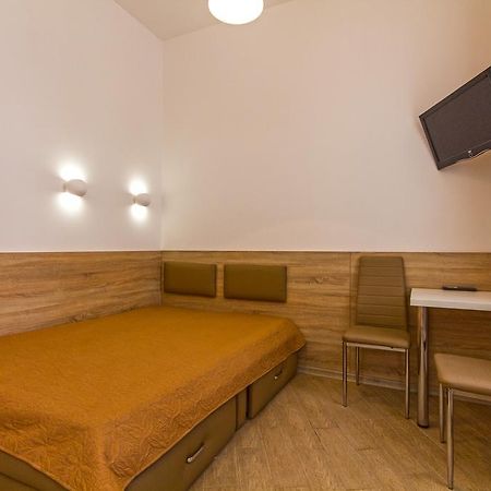 Mini Smart Apartments On Shpytalna 13- Economy Apartment Lviv Extérieur photo